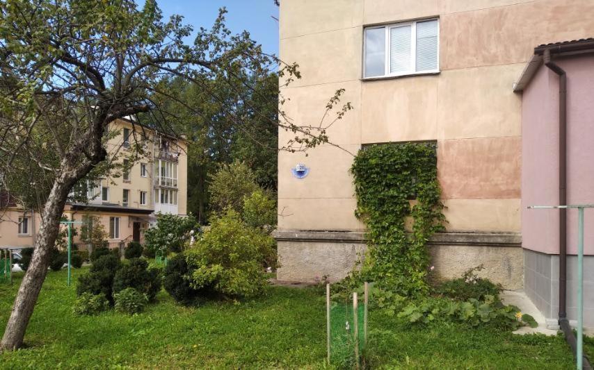2 Кімнатна Квартира Трускавець,Поруч Центр Та Дельфінарій Exterior foto
